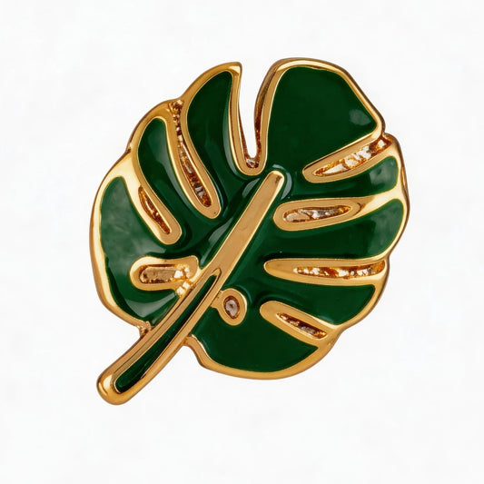 Monstera leaf